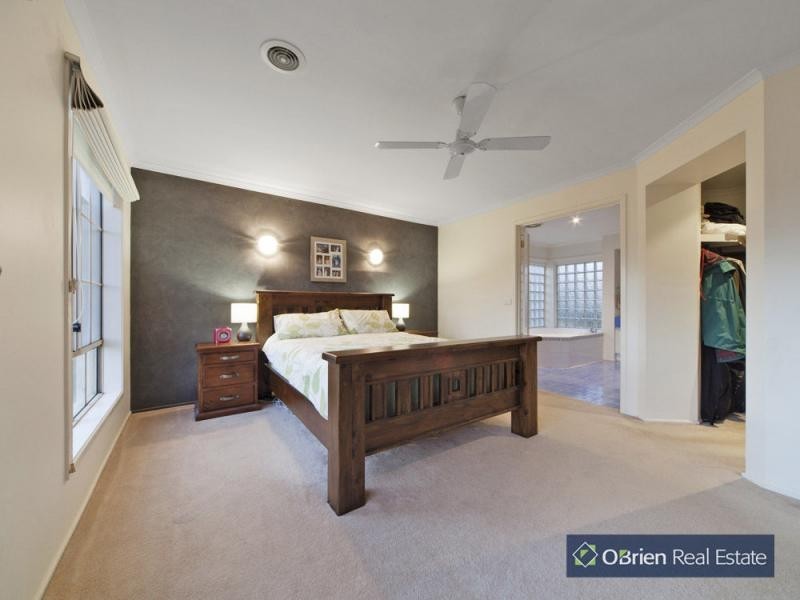 5 Jude Place, Narre Warren South VIC 3805