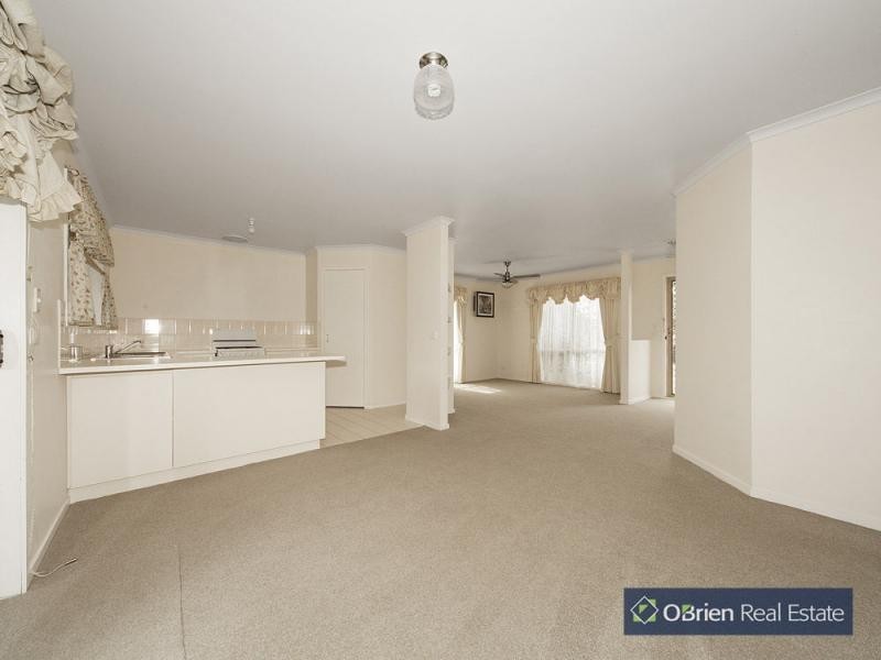 14 Cumberland Chase, Hampton Park VIC 3976