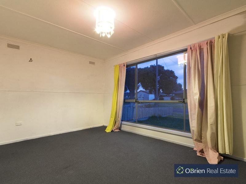 24 Henry Street, Koo Wee Rup VIC 3981