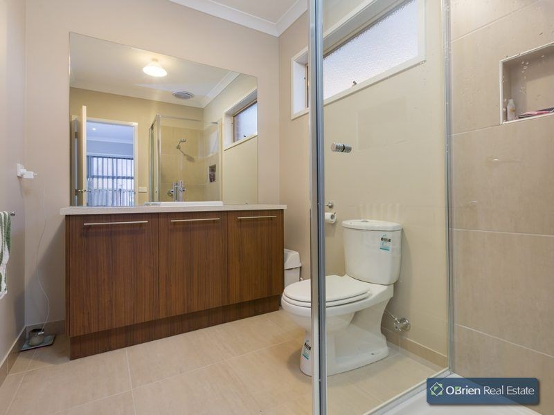25 Mill Circuit, Clyde North VIC 3978