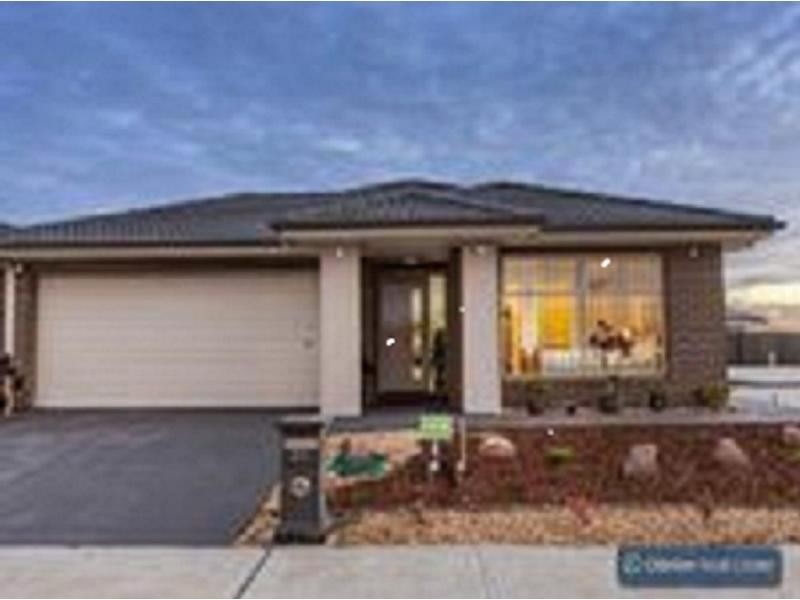 25 Mill Circuit, Clyde North VIC 3978