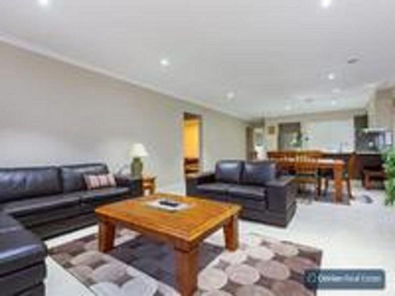 25 Mill Circuit, Clyde North VIC 3978