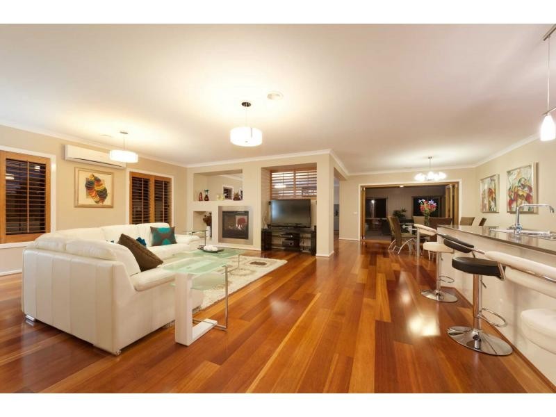 57 Cambridge Drive, Berwick VIC 3806