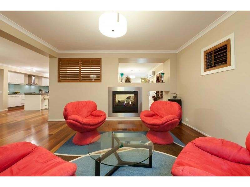 57 Cambridge Drive, Berwick VIC 3806