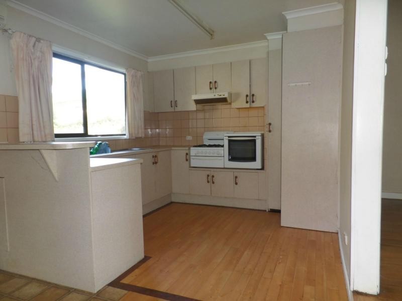 62 Thames Promenade, Chelsea VIC 3196