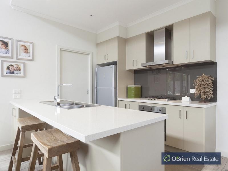 2/16 Houston Street, Mentone VIC 3194