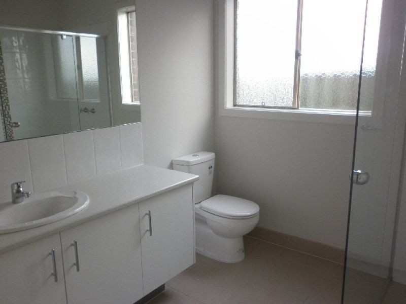 34 Park Orchard Drive, Pakenham VIC 3810