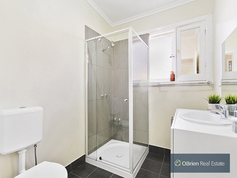9 Teague Avenue, Mentone VIC 3194