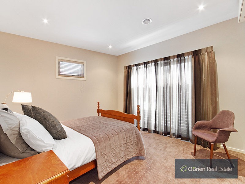 1A Paul Street, Cheltenham VIC 3192