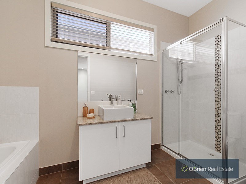 1A Paul Street, Cheltenham VIC 3192