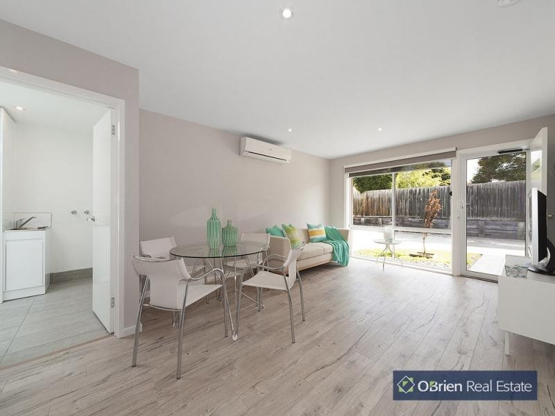 2/61 Bear Street, Mordialloc VIC 3195