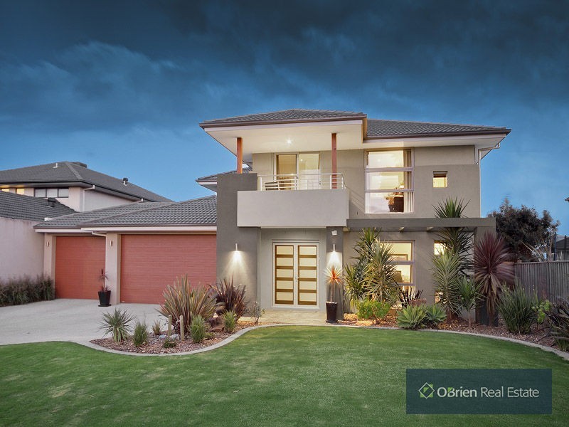 15 Feathery Grove, Sandhurst VIC 3977