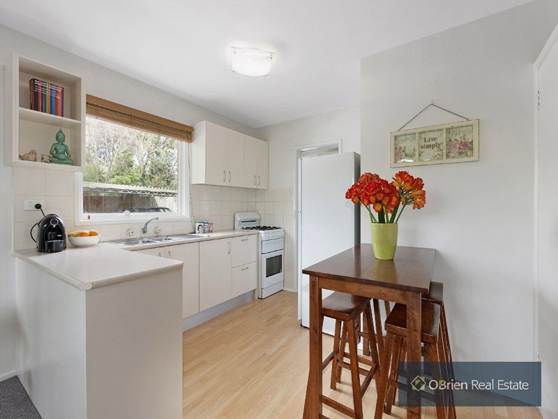 3/130 Warrigal Road, Mentone VIC 3194