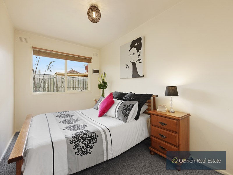 3/130 Warrigal Road, Mentone VIC 3194