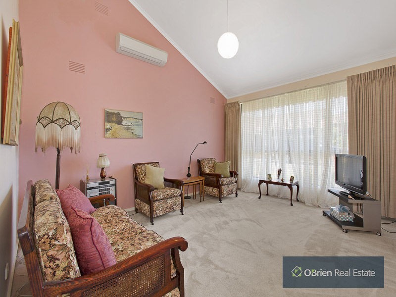 1 Pinewood Mews, Cheltenham VIC 3192