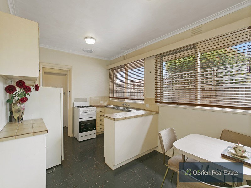 15 Weymar Street, Cheltenham VIC 3192