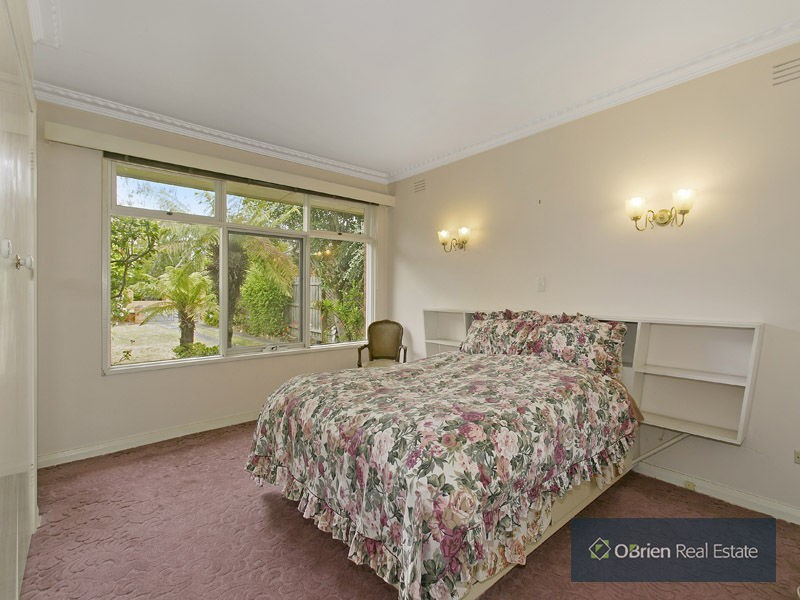 15 Weymar Street, Cheltenham VIC 3192