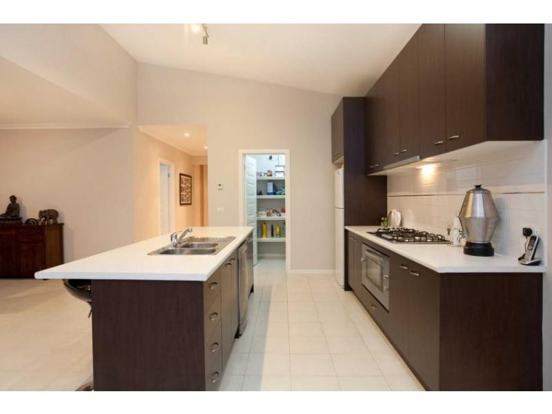 2 Thunderbolt Drive, Cranbourne East VIC 3977