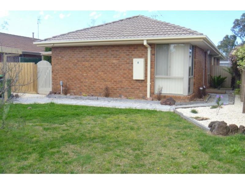 8 Boomerang Court, Narre Warren VIC 3805