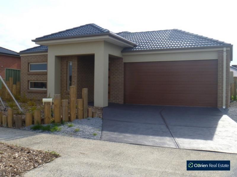 5 Moore Mews, Pakenham VIC 3810