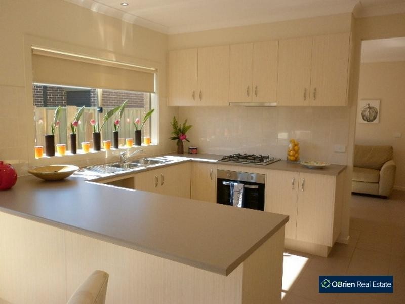 5 Moore Mews, Pakenham VIC 3810