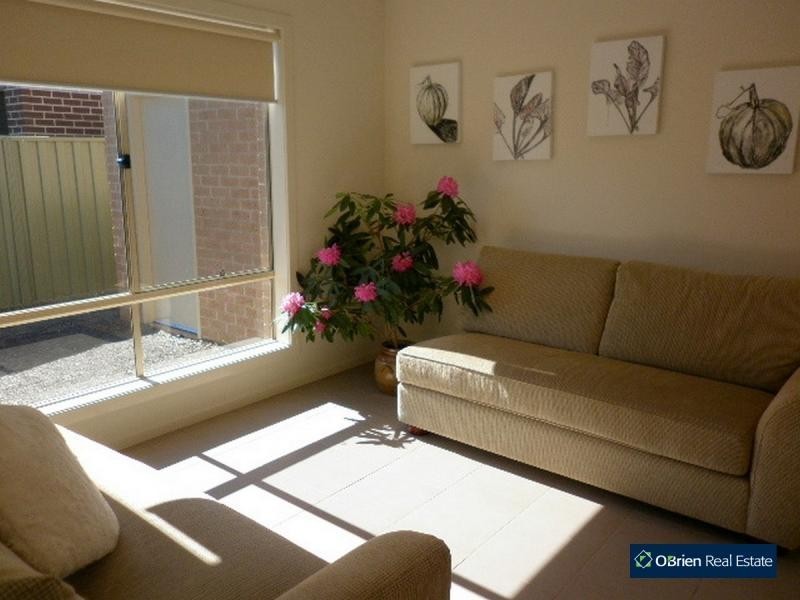5 Moore Mews, Pakenham VIC 3810