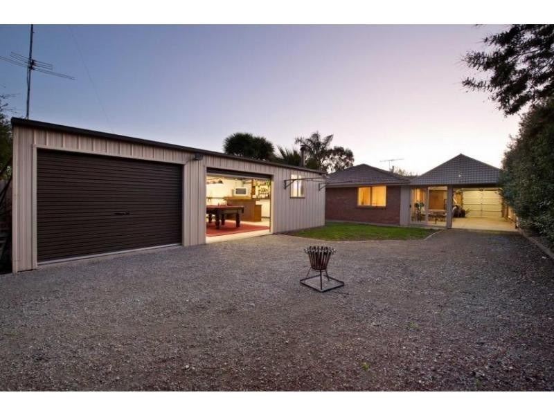 9 Ashfield Drive, Berwick VIC 3806