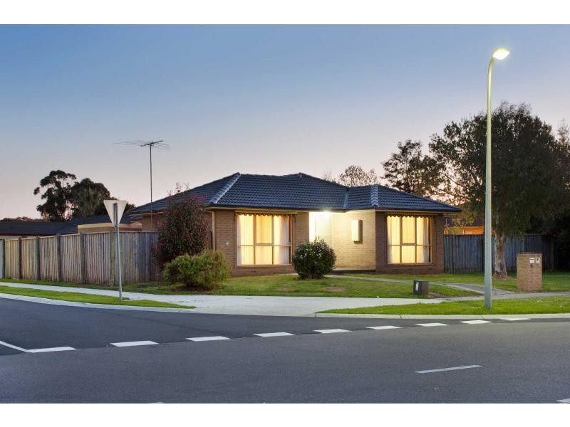 51 Mansfield Street, Berwick VIC 3806