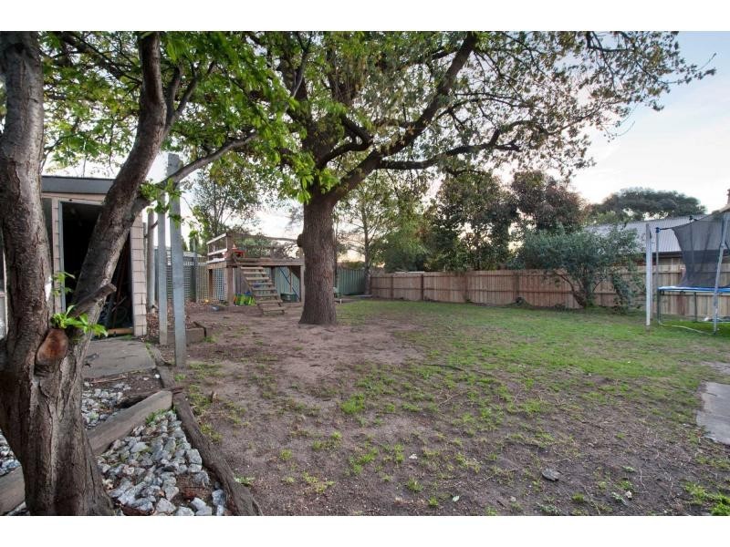 13 Andrew Court, Pakenham VIC 3810