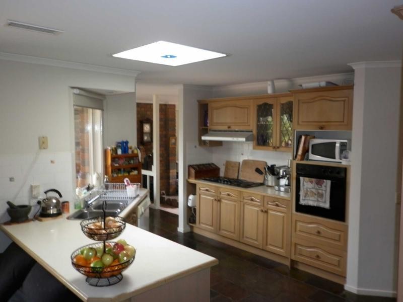 13 Andrew Court, Pakenham VIC 3810