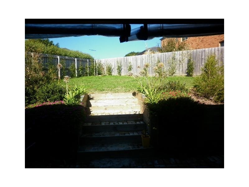 4 Blue Wren Place, Berwick VIC 3806