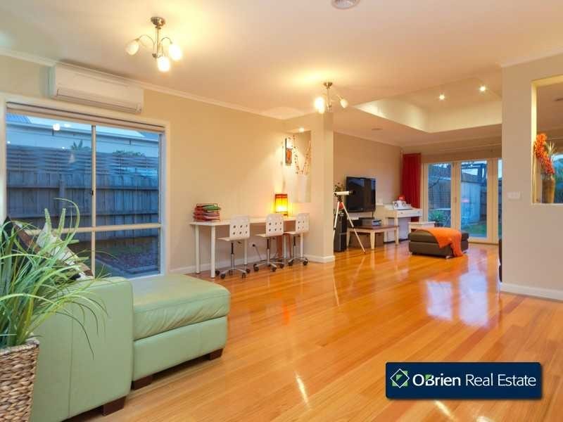 1 Walcott Place, Narre Warren South VIC 3805