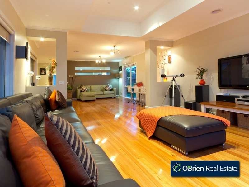 1 Walcott Place, Narre Warren South VIC 3805