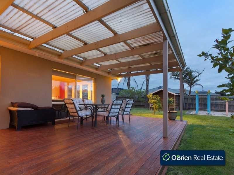 1 Walcott Place, Narre Warren South VIC 3805