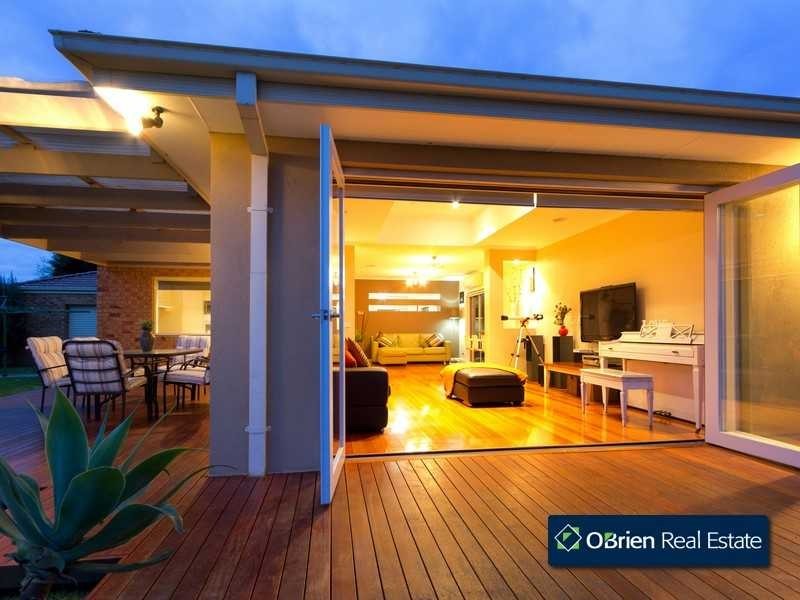 1 Walcott Place, Narre Warren South VIC 3805