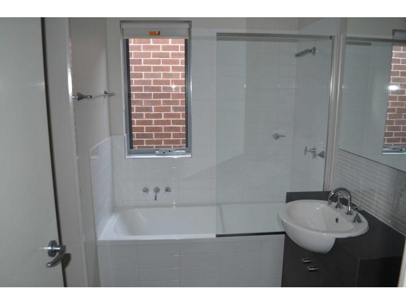 Unit 4/182 Princess Highway, Pakenham VIC 3810