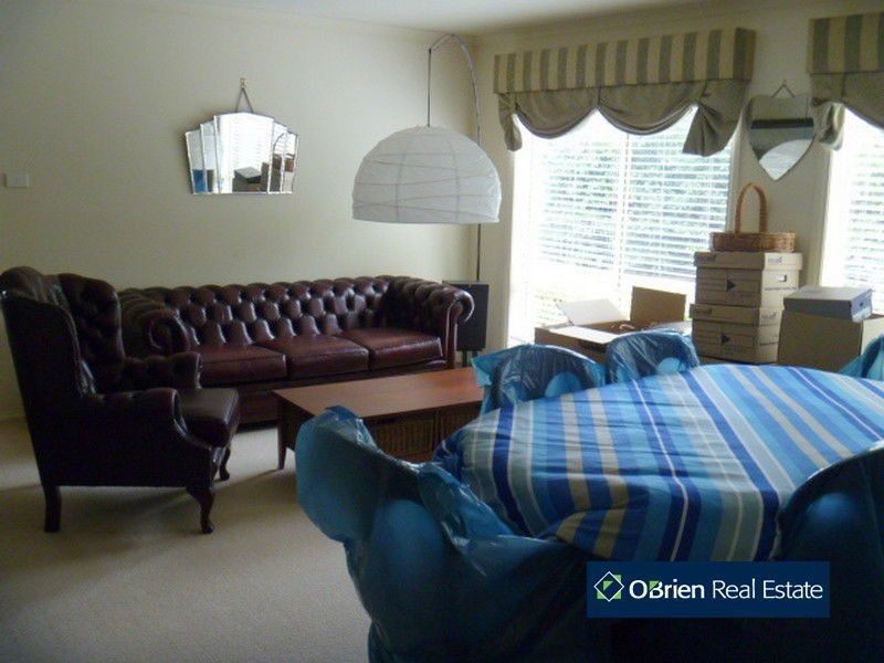 35 Fieldstone Boulevard, Beaconsfield VIC 3807