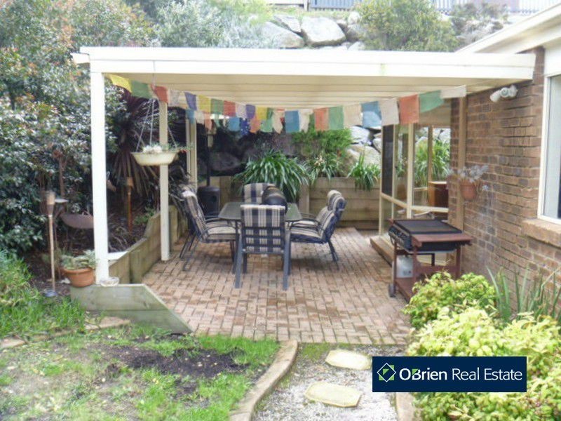 35 Fieldstone Boulevard, Beaconsfield VIC 3807