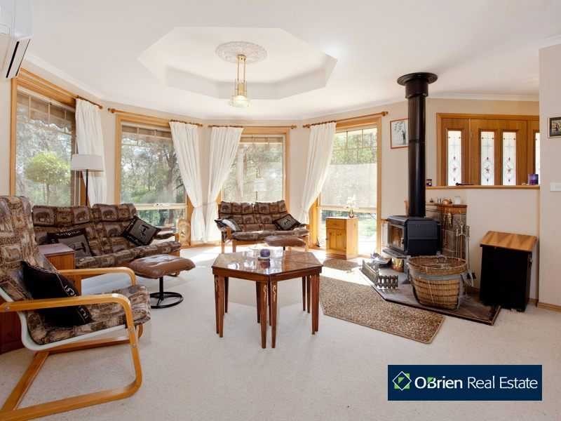 53 Lewis Road, Beaconsfield Upper VIC 3808