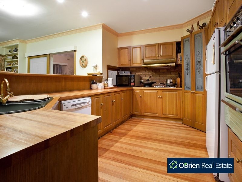 2 Andrew Court, Narre Warren VIC 3805