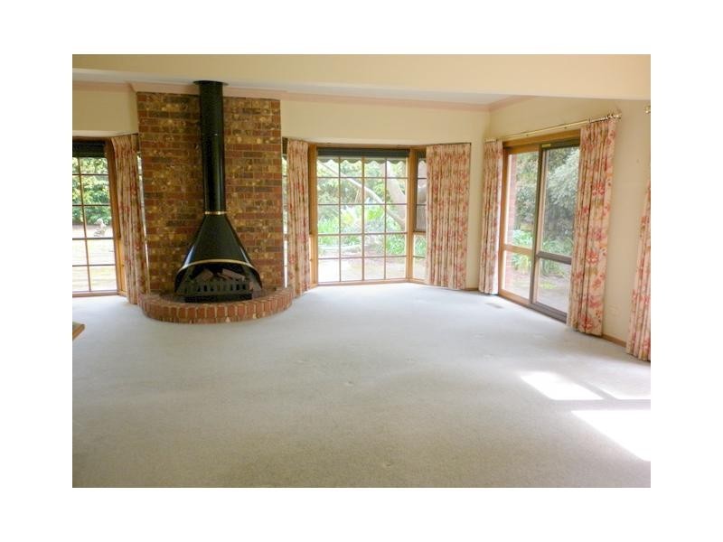 2 Andrew Court, Narre Warren VIC 3805