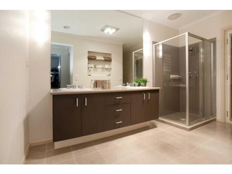 123 Bemersyde Drive, Berwick VIC 3806