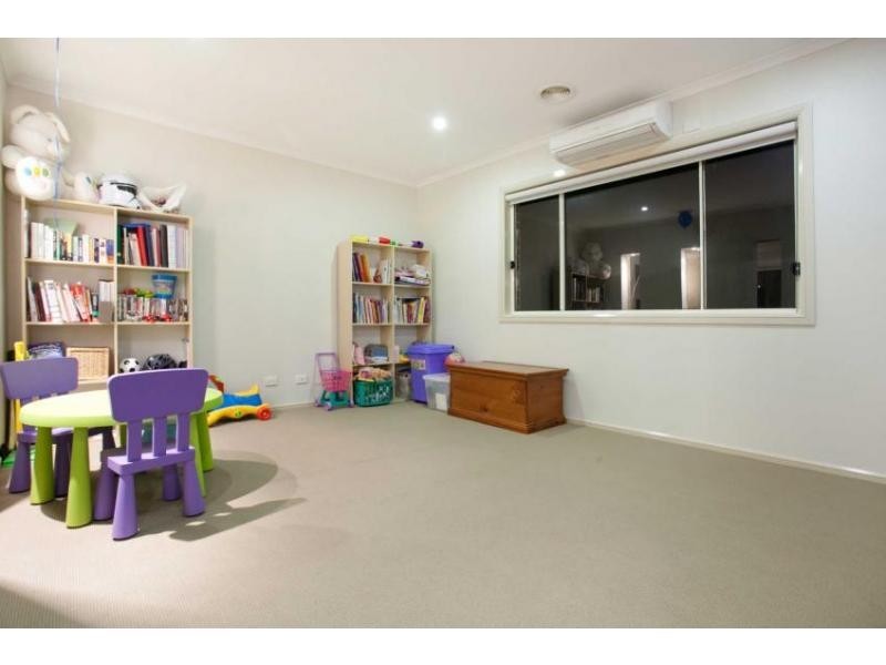 123 Bemersyde Drive, Berwick VIC 3806