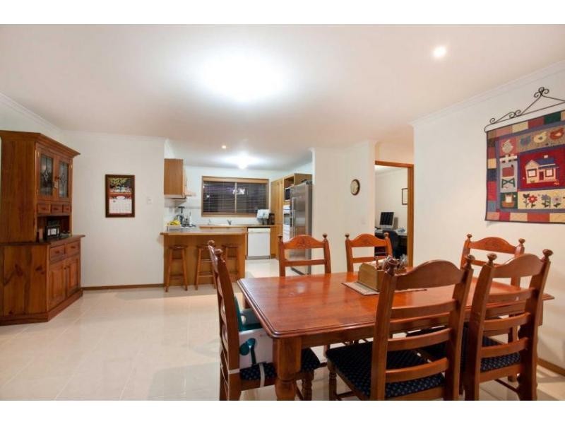 6 Churchmead Court, Narre Warren South VIC 3805