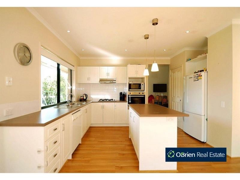 21 Harrington Drive, Narre Warren South VIC 3805