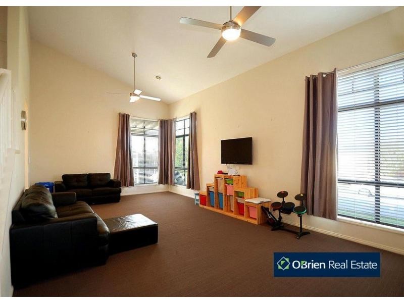 21 Harrington Drive, Narre Warren South VIC 3805