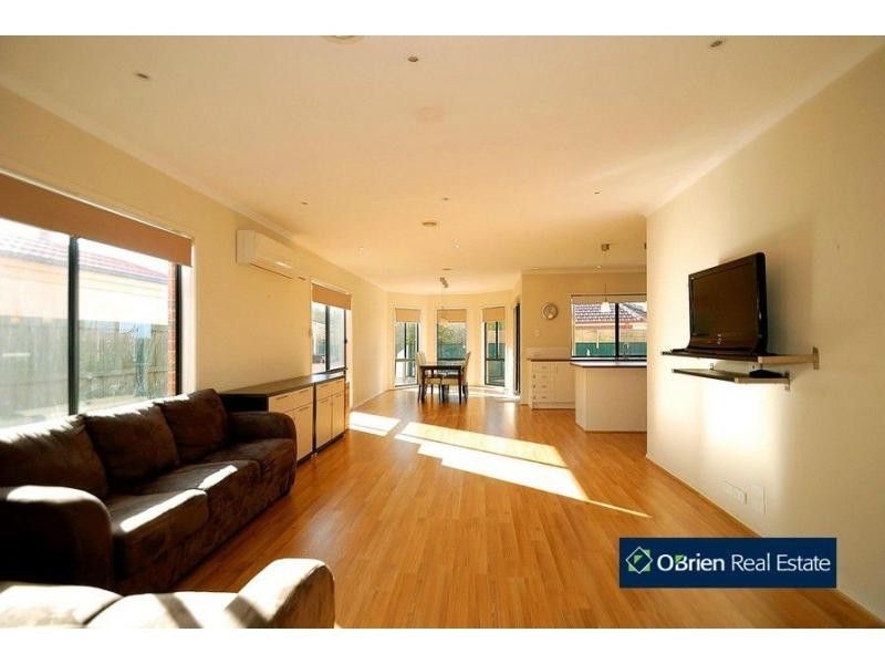 21 Harrington Drive, Narre Warren South VIC 3805