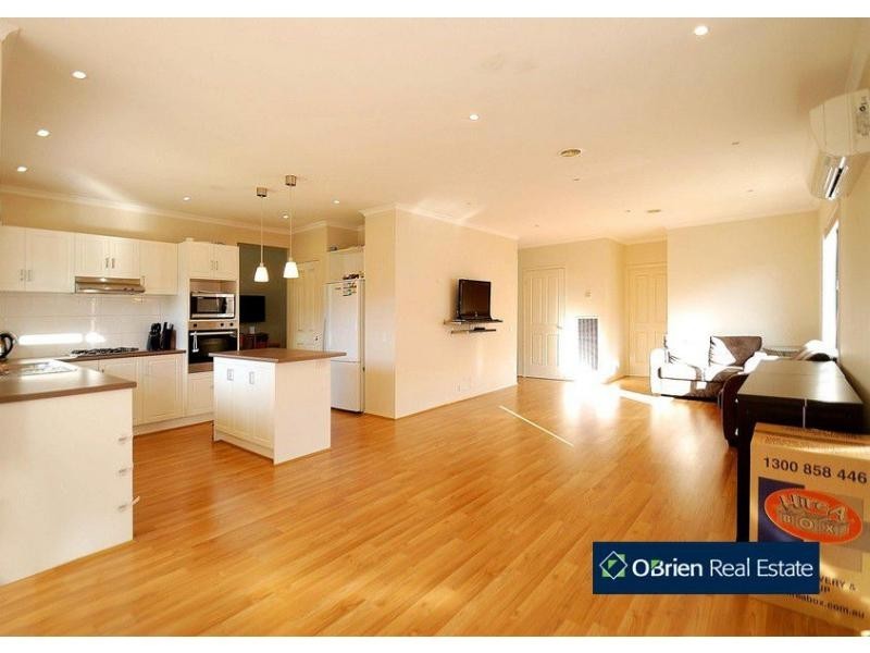 21 Harrington Drive, Narre Warren South VIC 3805