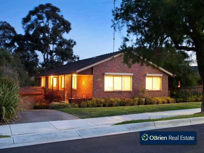 5 Kramer Drive, Berwick VIC 3806
