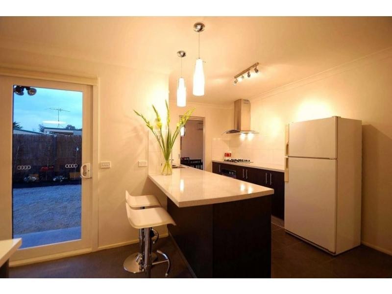 17 Cameron Way, Pakenham VIC 3810